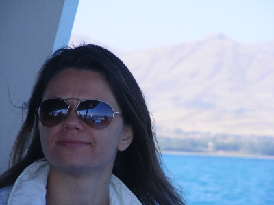 Participant Ceren Sözeri on a boat to Akdamar Island